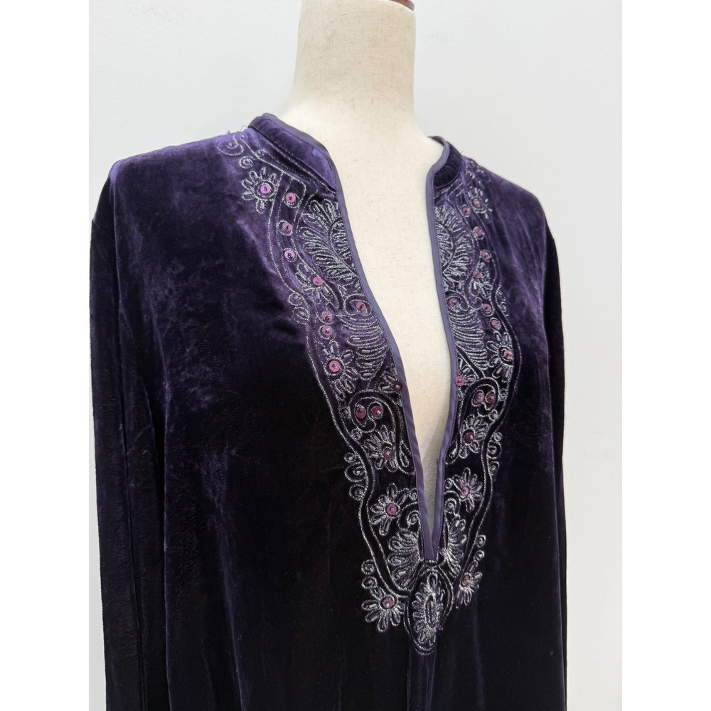 Chico's Velvet Tunic Top Size 2/L Purple Embroidered Deep V Neck Long Sleeve - Picture 3 of 11
